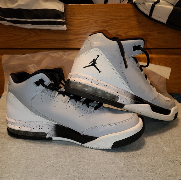 Jordan Shoes Youth Size 6 Jordan Flight Poshmark